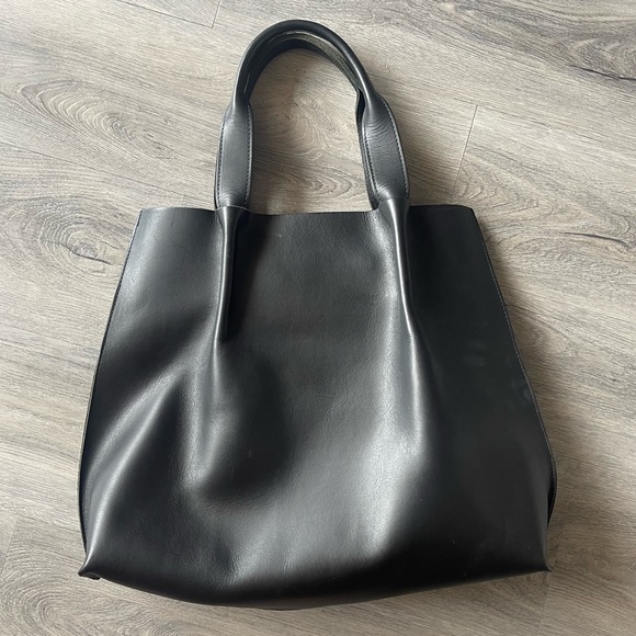 Oliveve Maggie Leather Tassel Tote - Picture 5 of 13